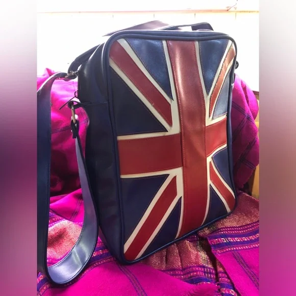 Union Jack Blue and Red Men's Bag - Picture 4 of 16